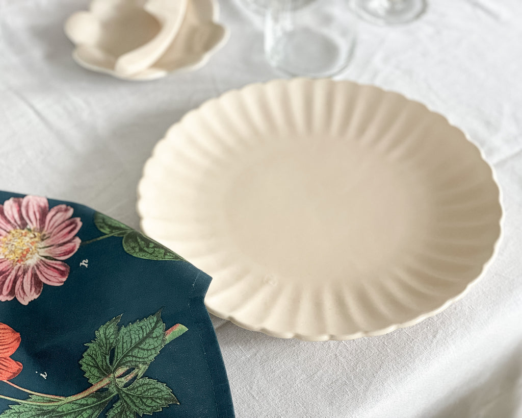 'Petalo' serving plate ⌀ 36 cm Plates