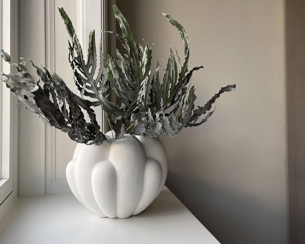 101 Copenhagen | Bloom Vase | Bone White | Mini