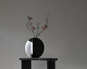 101 Copenhagen | Guggenheim Vase | Black | Petit