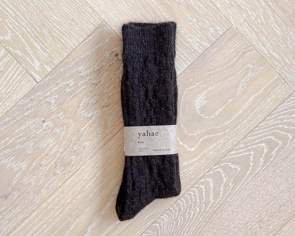 Yahae Socks | Alpaca Cable Pattern Socks | Brown