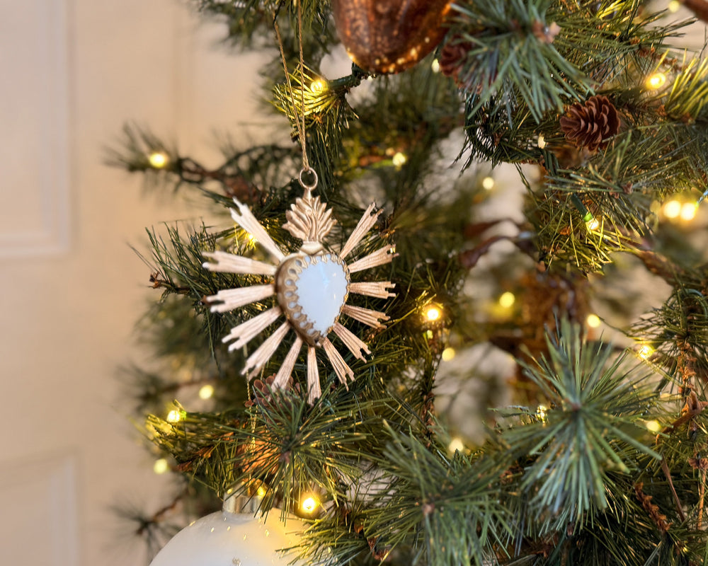Hanging Burst Heart With Stone