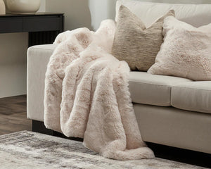 Luna Faux Fur Throw | Ivory