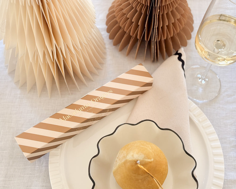 House of Chocolate | Gold Macadamia Dragees