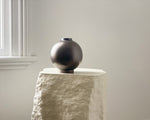 Om Vase | Black Pearl
