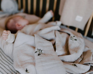 Leni The Label | Muslin Swaddle | Gum