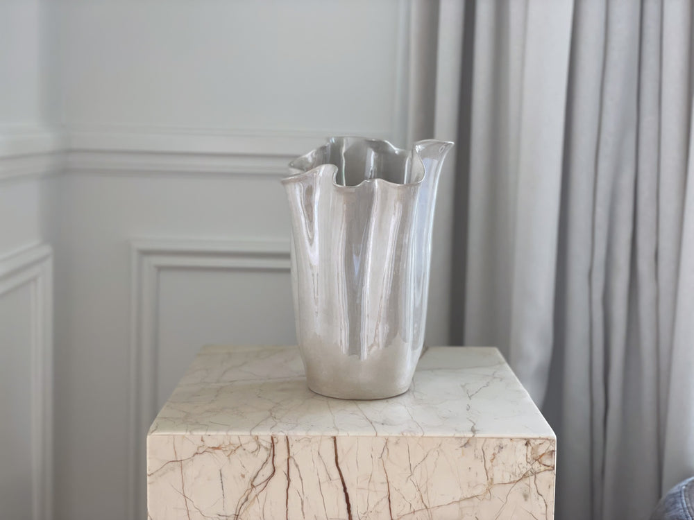 XO | Pearlesque Rippled Vase