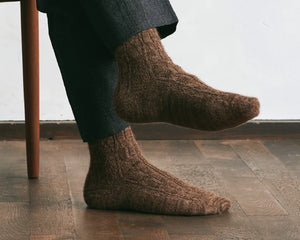 Yahae Socks | Alpaca Cable Pattern Socks | Brown