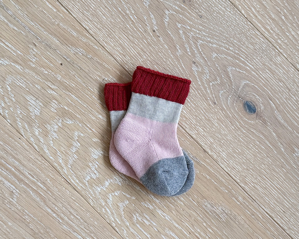 Yahae Socks | Organic Cotton Ploot Baby Socks | Red