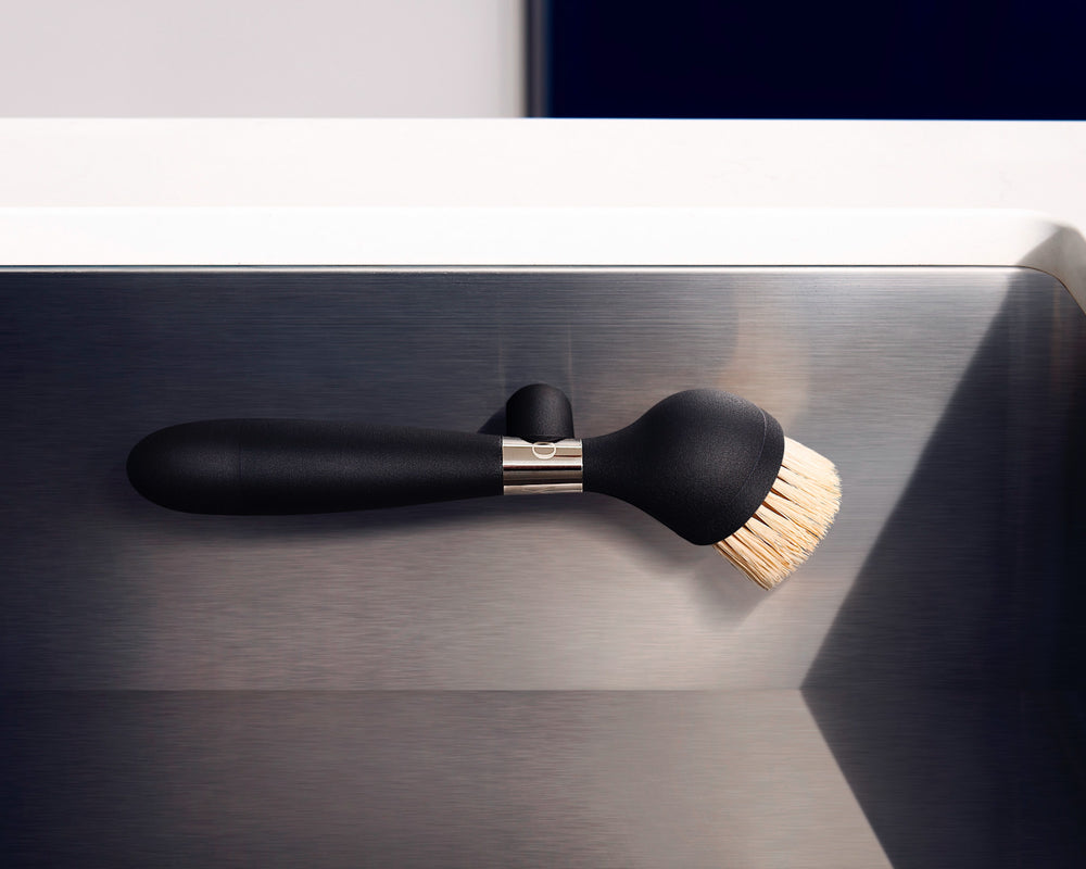 Yeseco | One Brush | Black