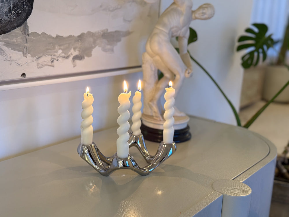 Yorker Candle Holder