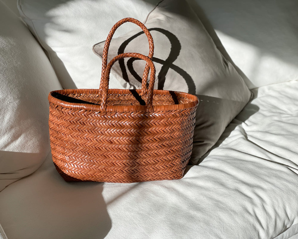 
            
                Load image into Gallery viewer, Juju &amp;amp; Co | Dune Leather Basket | Amber
            
        