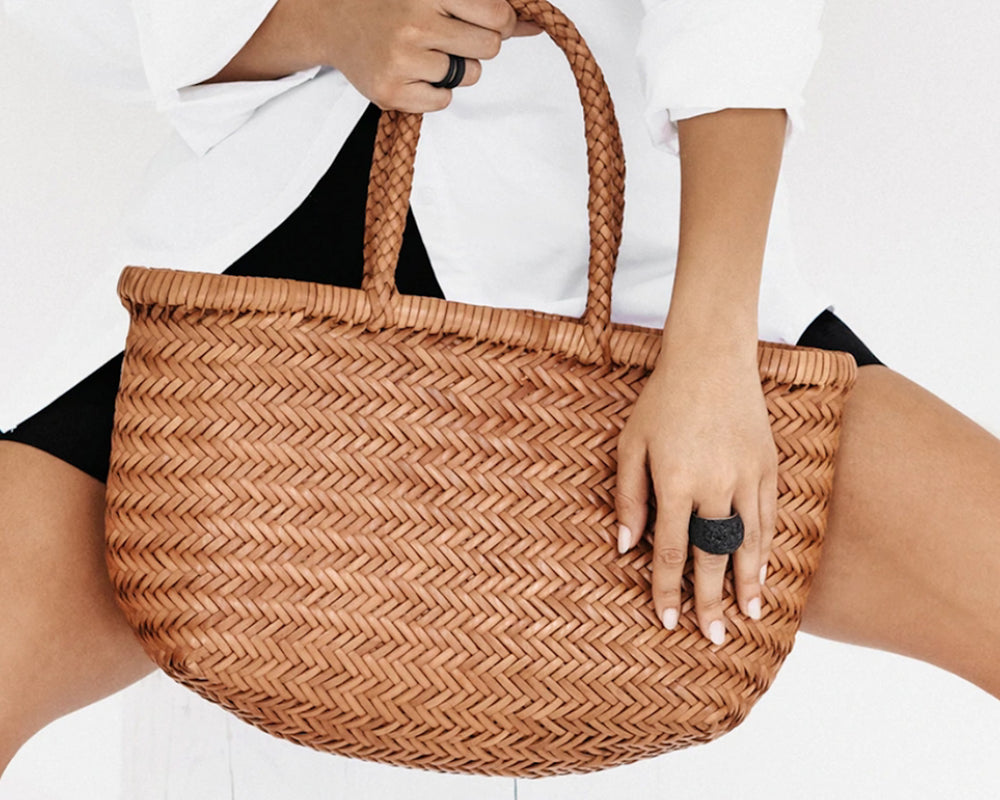 
            
                Load image into Gallery viewer, Juju &amp;amp; Co | Dune Leather Basket | Amber
            
        