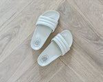 Ornament Mumi Slides | Cream